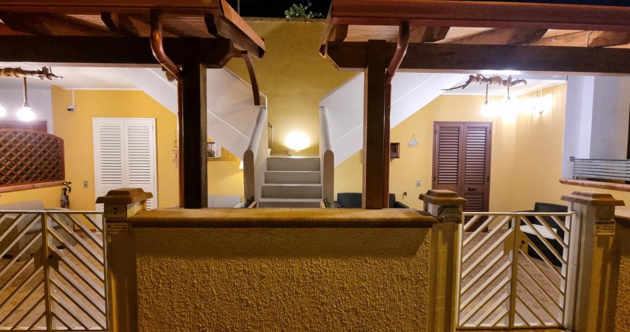 La Terrazza Dei Nonni Apartman Torre Specchia Ruggeri Kültér fotó
